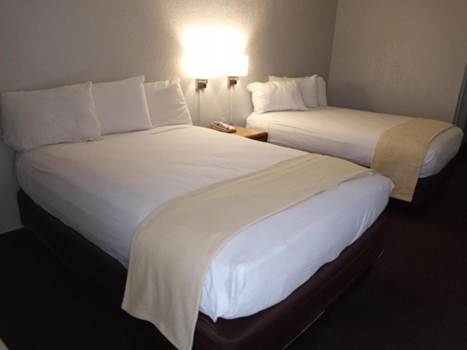 Ez 8 Motel San Jose I Экстерьер фото